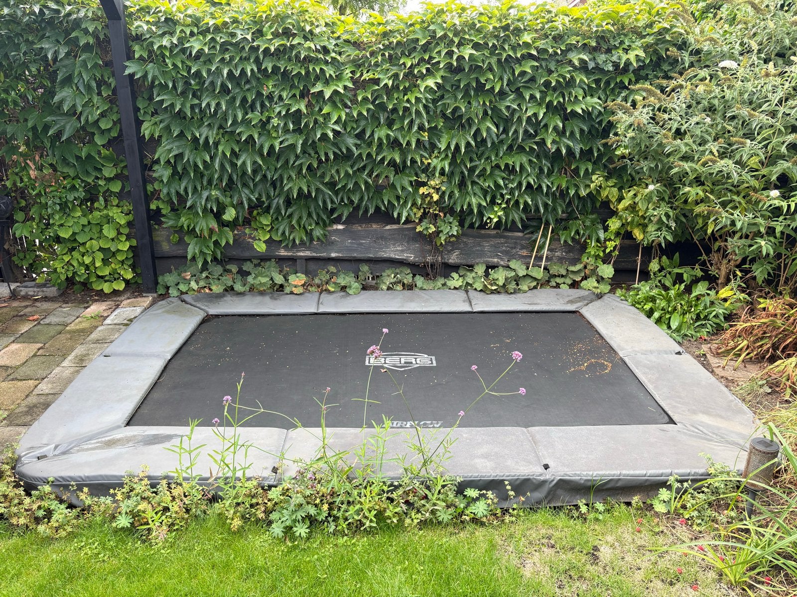 BERG Sports inground trampoline 330x220 cm, antraciet, Ophalen, Gebruikt