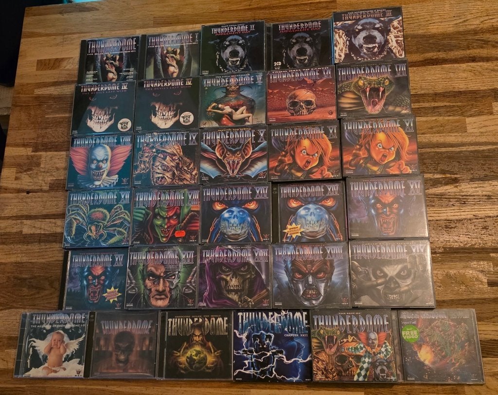 Thunderdome collectie - 32 albums, Hardcore, Verzenden, Zo goed als nieuw, Eerste persing