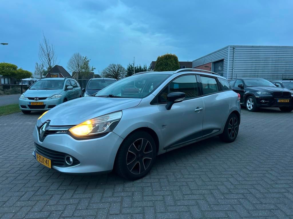 Renault Clio Estate 0.9 TCe Dynamique | SCHERM |, Voorwielaandrijving, Stof, Handgeschakeld, 90 pk