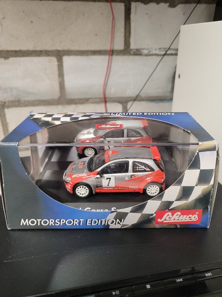 opel corsa super 1600 ''irmscher'' schuco 1:43, Hobby en Vrije tijd, Ophalen of Verzenden, Zo goed als nieuw, Auto, Schuco