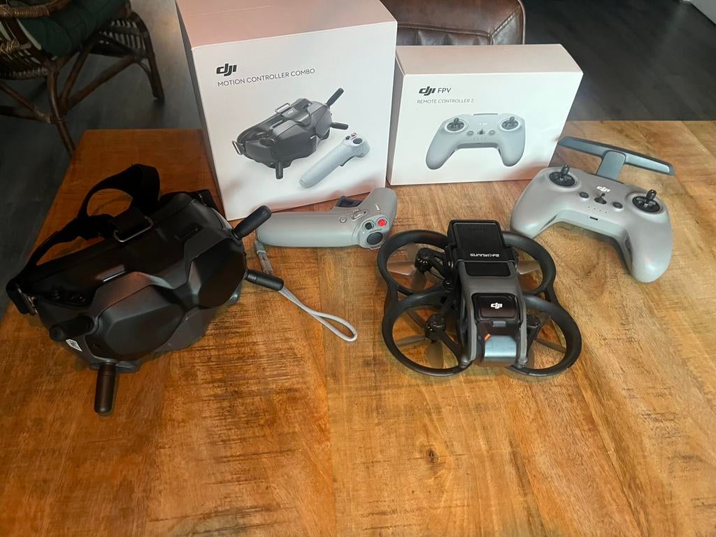 DJI avata 1 met DJI fpv v2 goggles en meer, Audio, Tv en Foto, Drones, 100 tot 1000 meter, 15 tot 30 minuten, Zo goed als nieuw