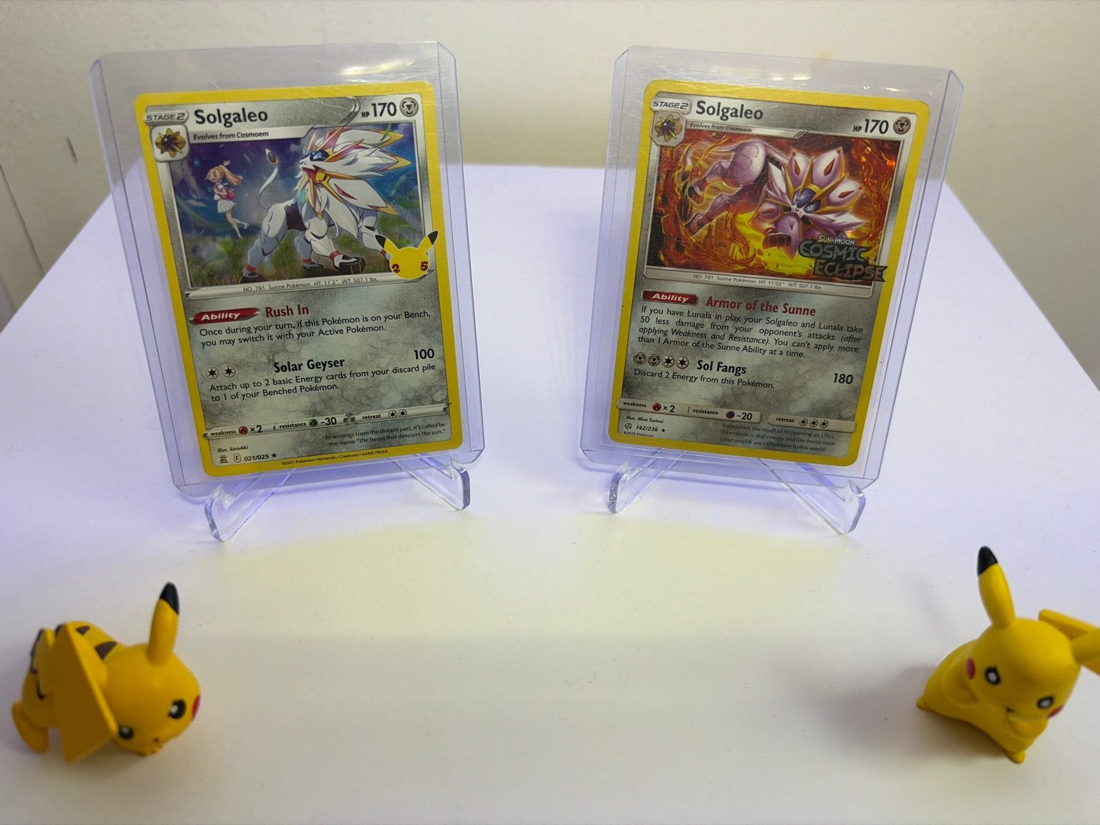 Pokémon Solgaleo kaarten - 25th Celebration & Cosmic Eclipse, Ophalen of Verzenden, Zo goed als nieuw, Meerdere kaarten