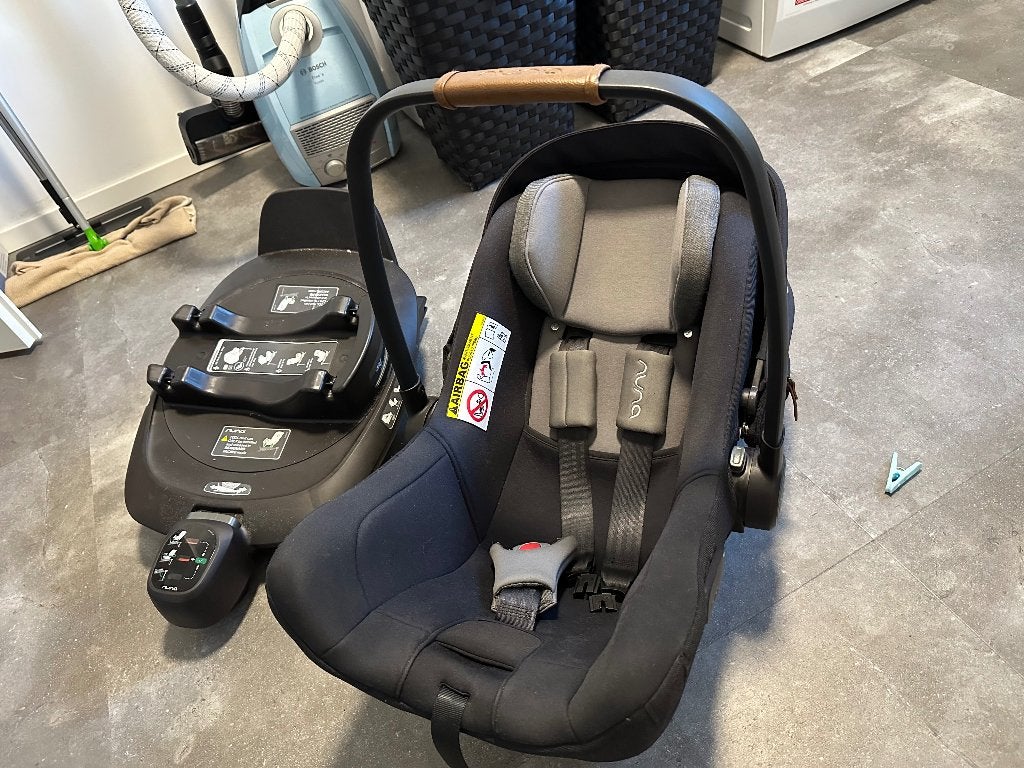 Nuna 360 base next + Pipa next autostoeltje, Kinderen en Baby's, Gebruikt, Isofix, 0 t/m 13 kg, Ophalen