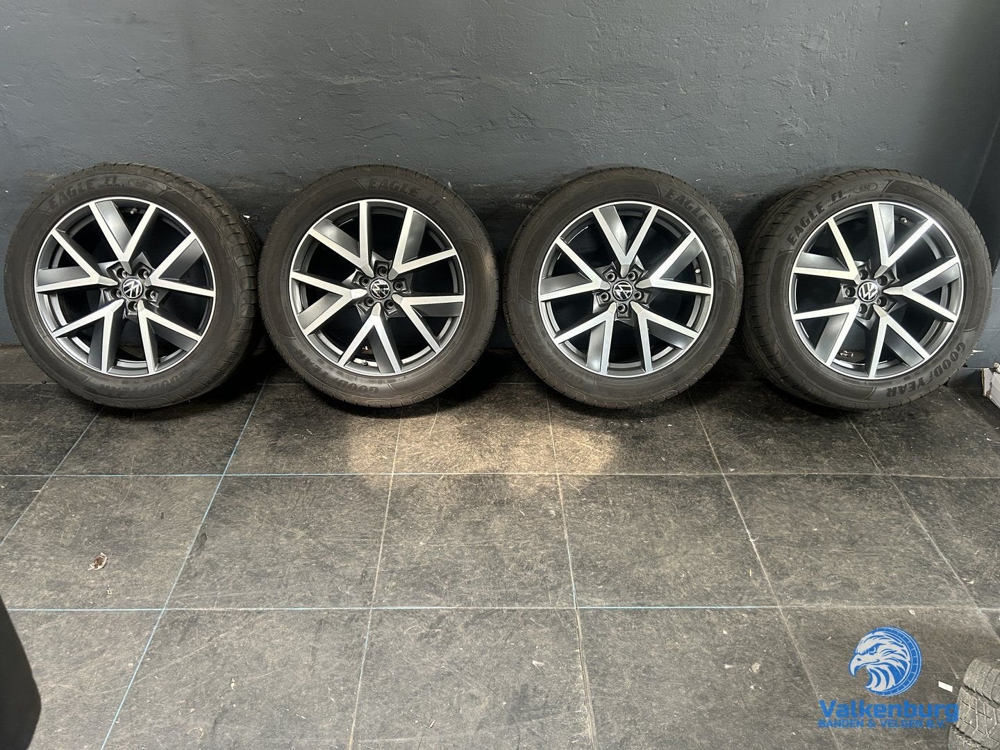 8mm! Originele VW Touareg CR7 Braga 20 inch antraciete velge, Auto-onderdelen, Gebruikt, -, 285 mm, -