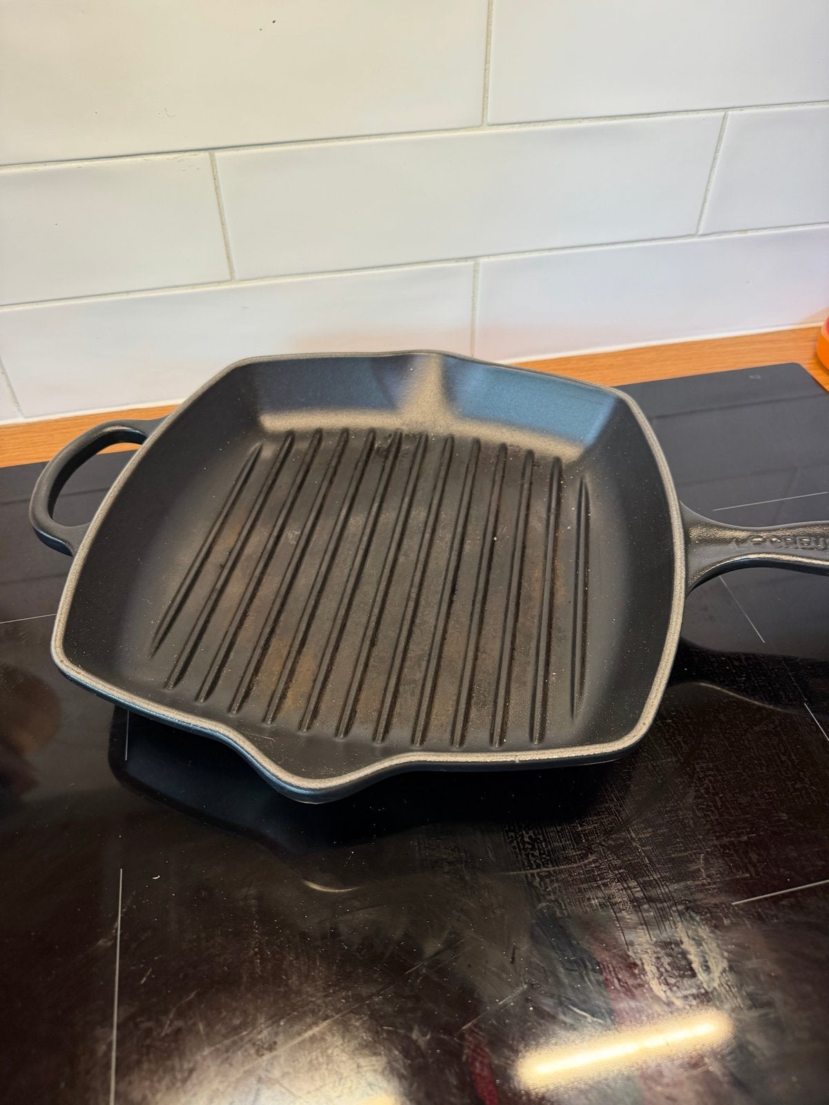 Le Creuset grillpan 26 cm - Gietijzer, Gebruikt, Le Creuset, Ophalen of Verzenden, Geschikt voor inductie
