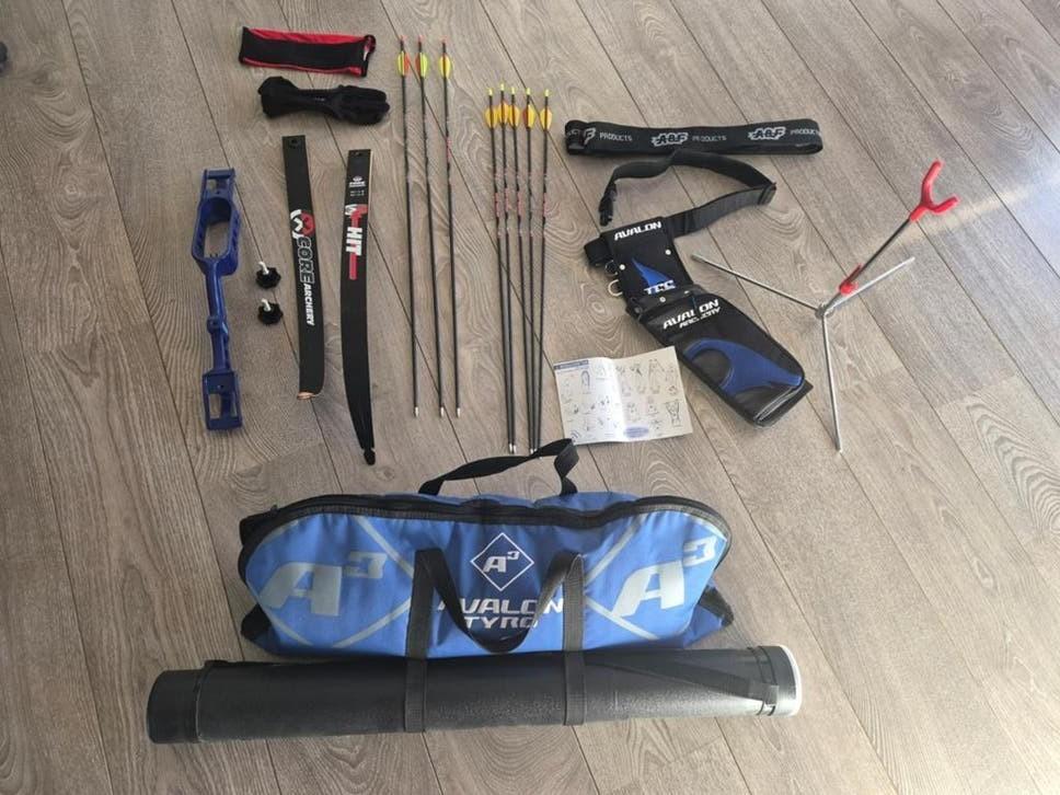 Core Archery boogset met 8 carbon pijlen en accessoires, Sport en Fitness, Handboogschieten, Ophalen of Verzenden