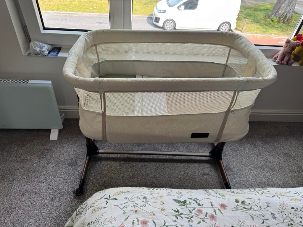 Co-Sleeper Novi Goodnight Premium Walnut/Boucle Beige, Ophalen of Verzenden, Zo goed als nieuw, Wieg