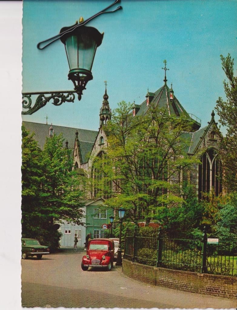 Gouda, St Janskerk met auto's Citroen 2CV, Ford Cortina, Ophalen of Verzenden, 1960 tot 1980, Ongelopen, Zuid-Holland