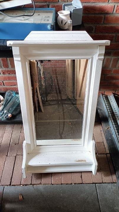 grote stevige houten spiegel met opbergplateau, Ophalen, Minder dan 50 cm, Gebruikt, Minder dan 100 cm
