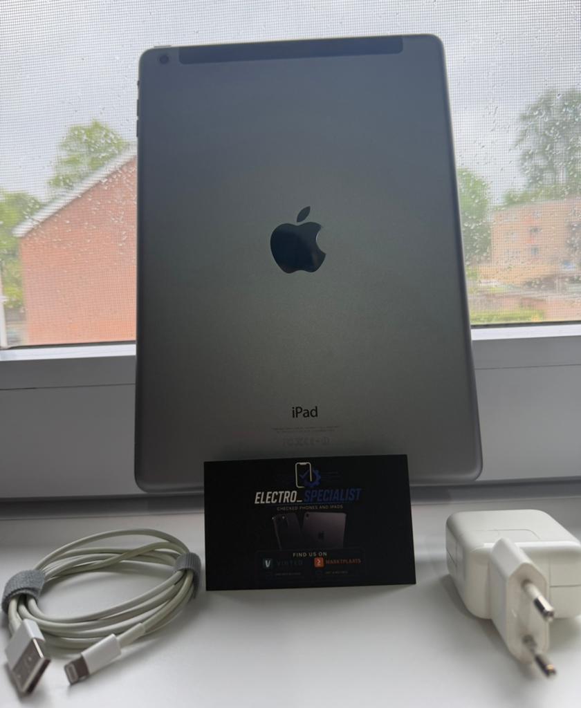 iPad Air (2014) 64GB Wifi + Cellular met accessoires, Computers en Software, Apple iPads, Gebruikt, Apple iPad Air, Ophalen of Verzenden