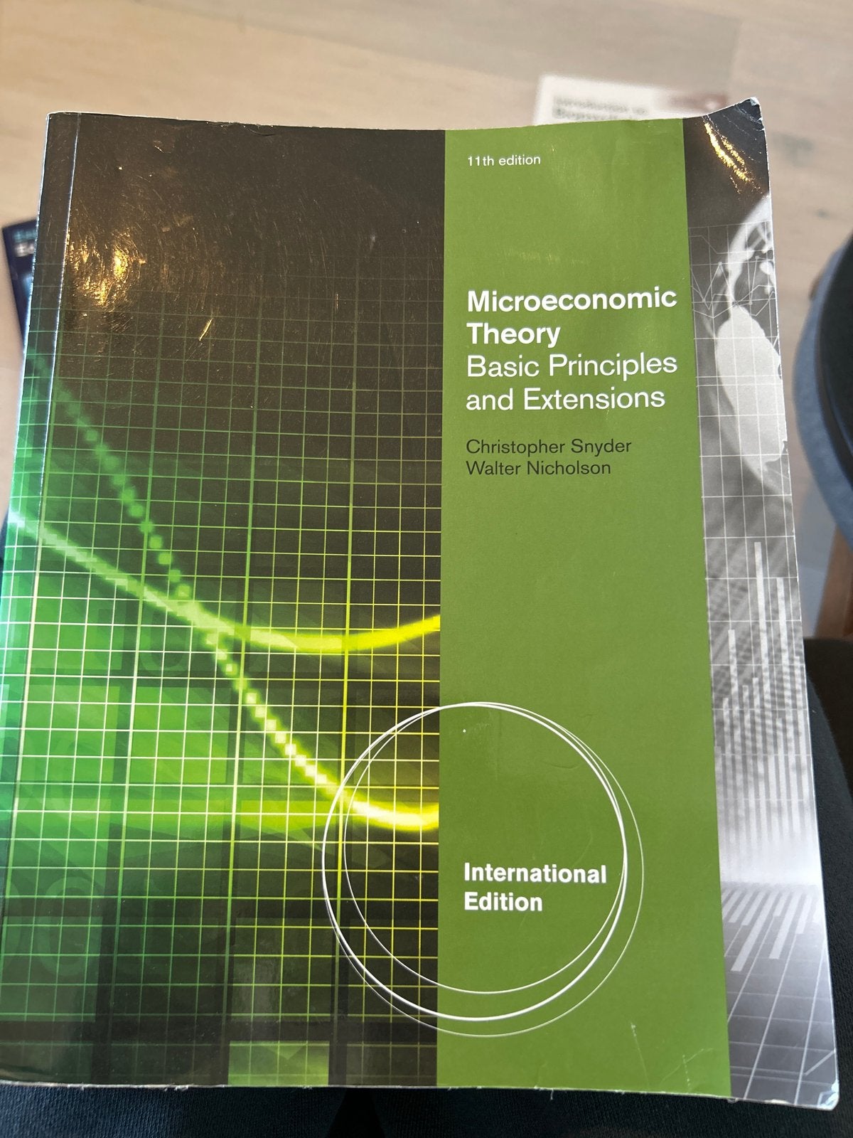 Microeconomic Theory - Basic Principles and Extensions, Ophalen of Verzenden, Gelezen, Economie en Marketing