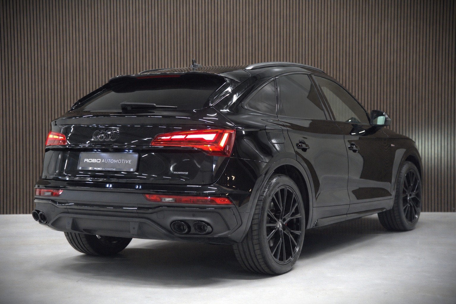 Audi Q5 Sportback 50 TFSI e S edition S-Line | Luchtvering |, Auto's, Audi, Automaat, Gebruikt, 4 cilinders, Zwart