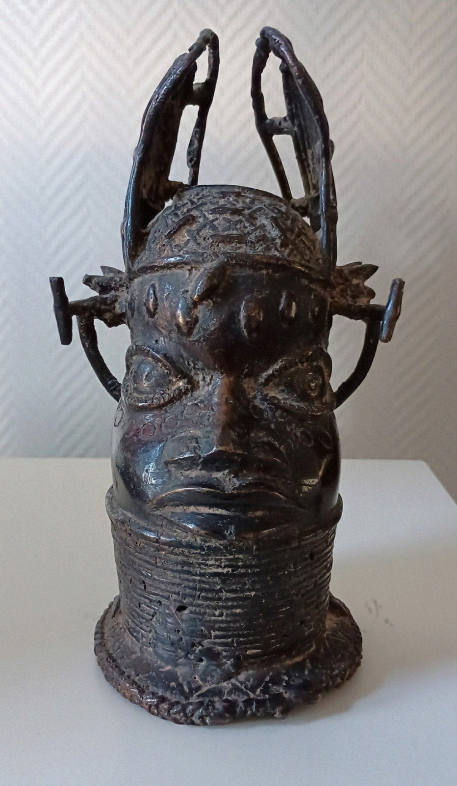 Afrikaans brons Benin oba koning, Antiek en Kunst, Bruin, Afrika, Ophalen of Verzenden, Brons