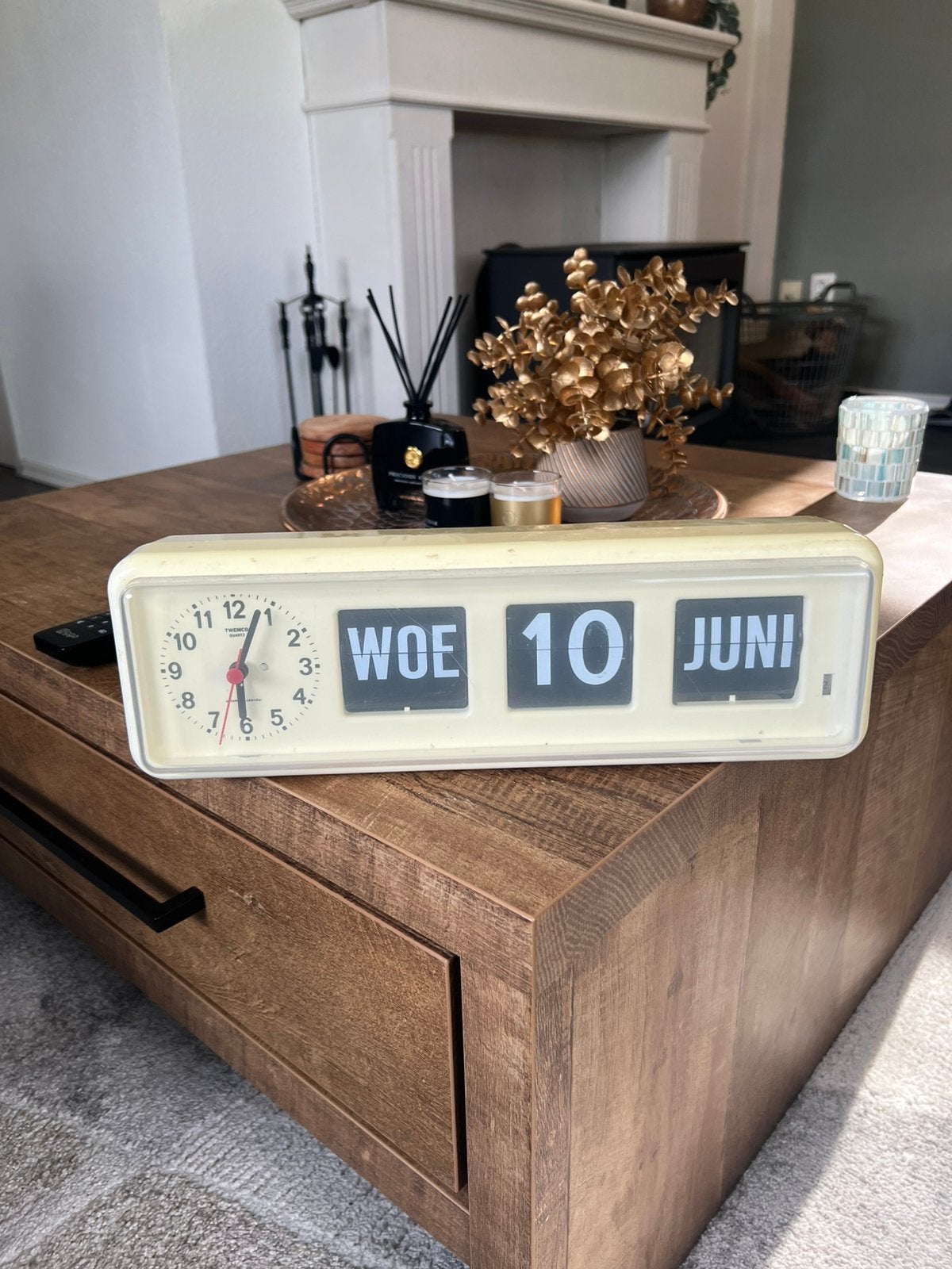 Klok met datum, Ophalen of Verzenden, Gebruikt, Wandklok