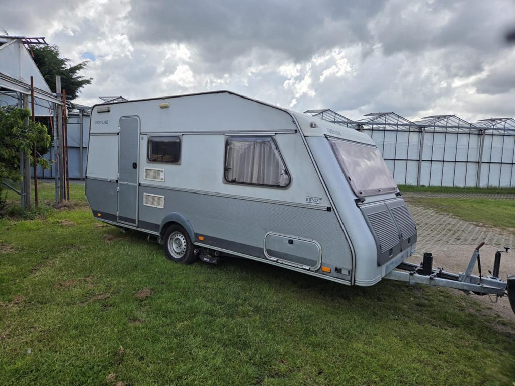 Kip Greyline 47 uit 1996 met voortent en Enduro mover, Mover, Rondzit, Kip, Particulier