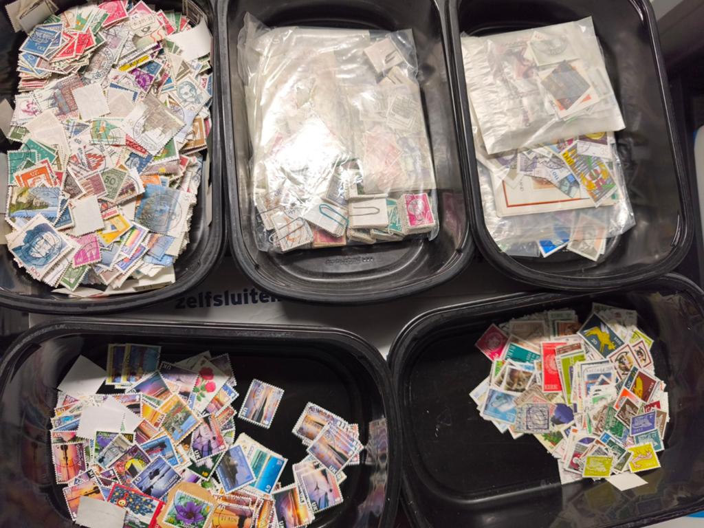 Postzegels, Ophalen