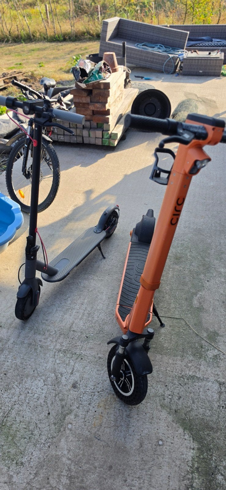 ​2x Elektrische Step (Circ + Xiaomi) – Accu’s zwak/defect –, Fietsen en Brommers, Steps, Ophalen, Gebruikt, Elektrische step (E-scooter)