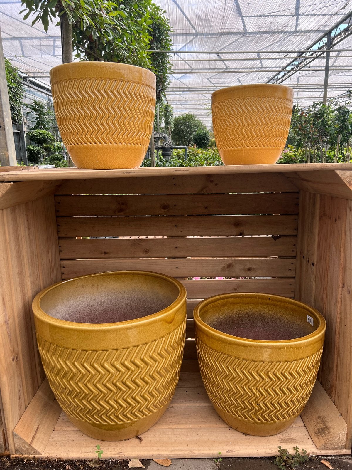 Noble Egg Potten Waves Oker - Set van 4 Buitenpotten, 40 cm of meer, Rond, Nieuw, Ophalen of Verzenden