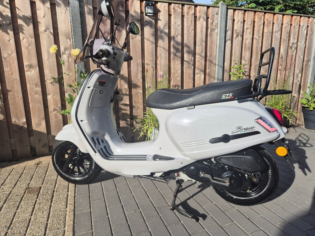 Gts bravo / lage kilometerstand, Zo goed als nieuw, Benzine, Ophalen, Overige merken