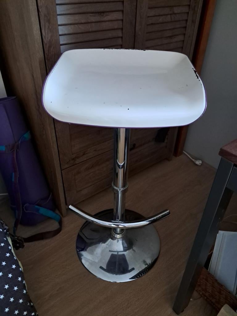 Barkruk, hoog/laag kruk, 1 kruk, Ophalen, Gebruikt, 60 tot 90 cm