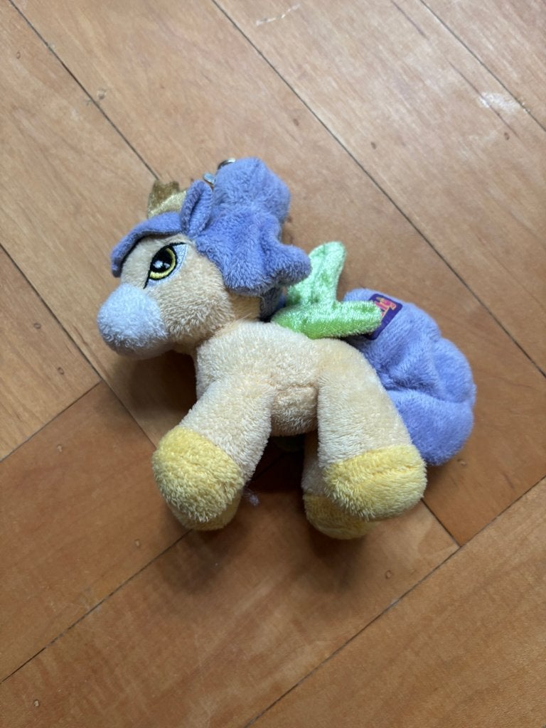 Filly knuffel paardje geel met paarse haren prima 2de ronde!, Ophalen of Verzenden, Gebruikt