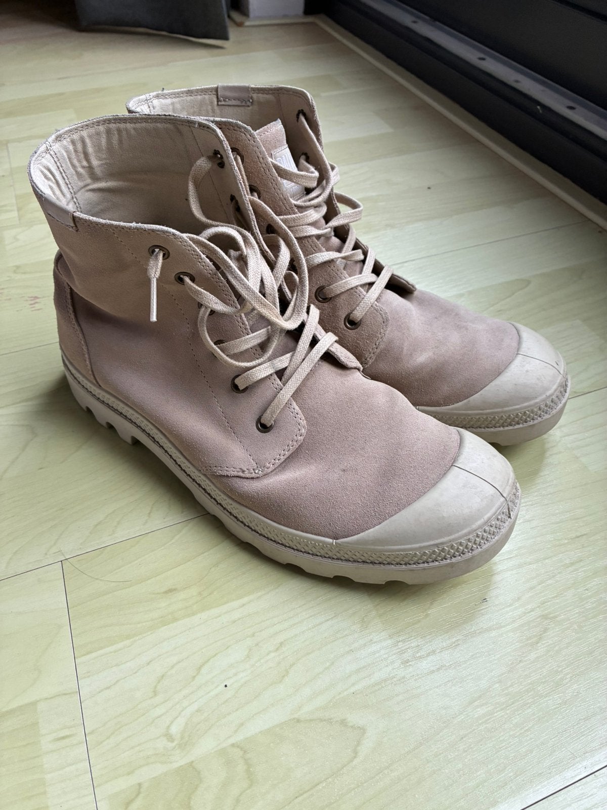 Palladium suède boots maat 44, Bruin, Boots, Ophalen of Verzenden, Gedragen