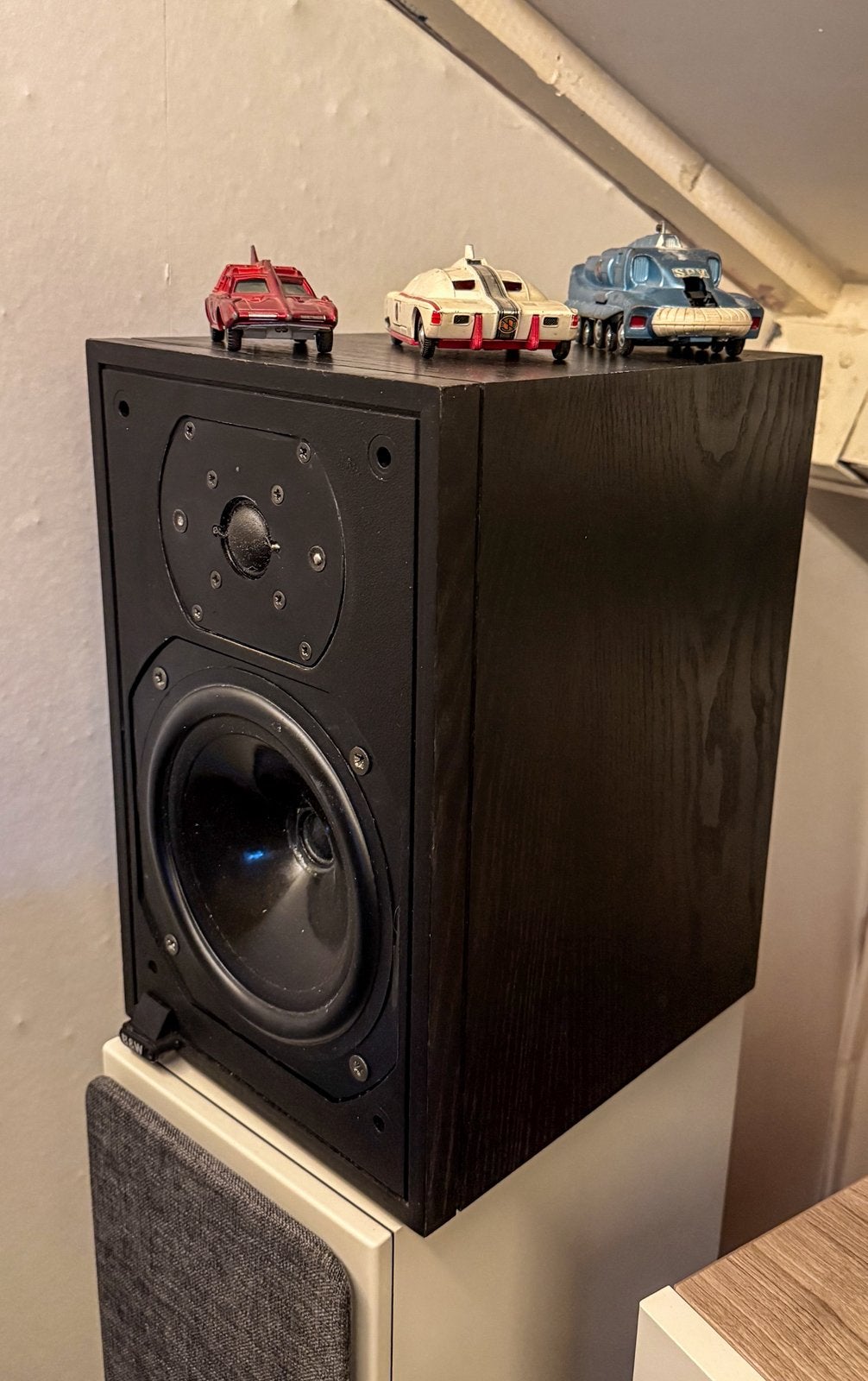 B&W DM12 Black Ash, Audio, Tv en Foto, Zo goed als nieuw, Bowers & Wilkins (B&W), Geschikt voor surround/home cinema, Boekenplank luidspreker