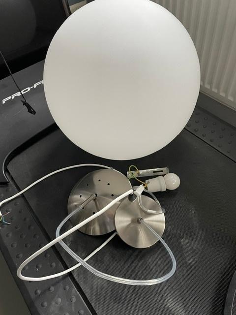 witte bol lamp retro zgan, Huis en Inrichting, Lampen | Hanglampen, Ophalen, Zo goed als nieuw, Glas, Minder dan 50 cm