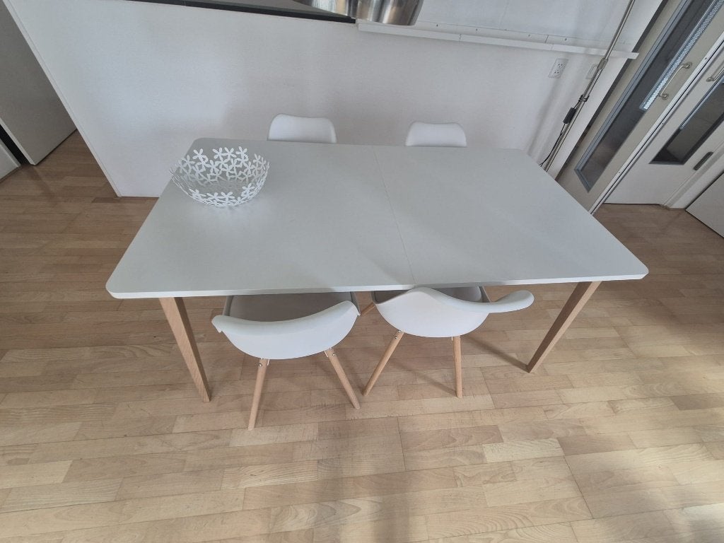 Eettafel 4 a 8 pers met 4 stoelen (rechthoek), Huis en Inrichting, Ophalen, 50 tot 100 cm, Zo goed als nieuw, Vijf personen of meer