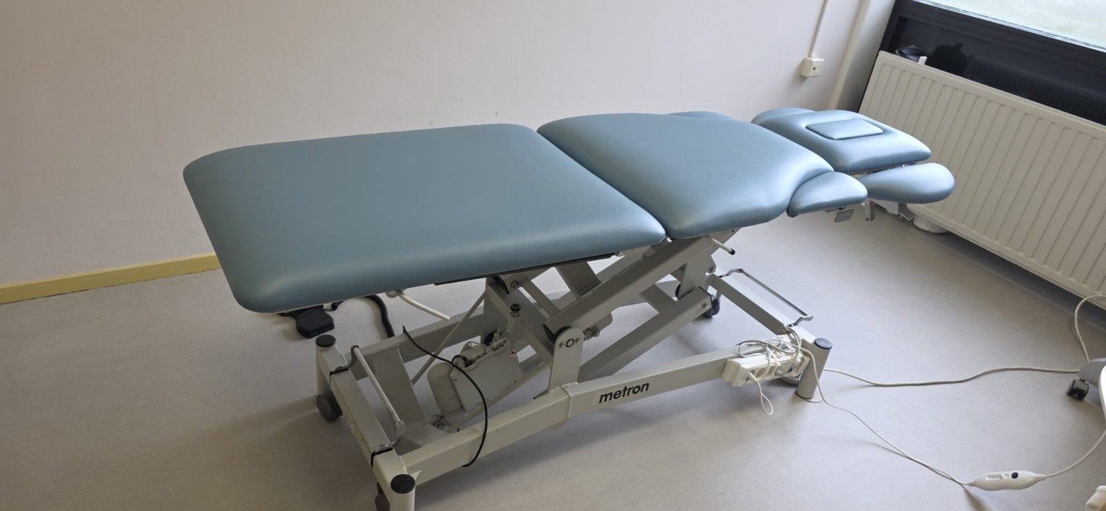 Behandelbank, Ophalen, Zo goed als nieuw, Massagetafel