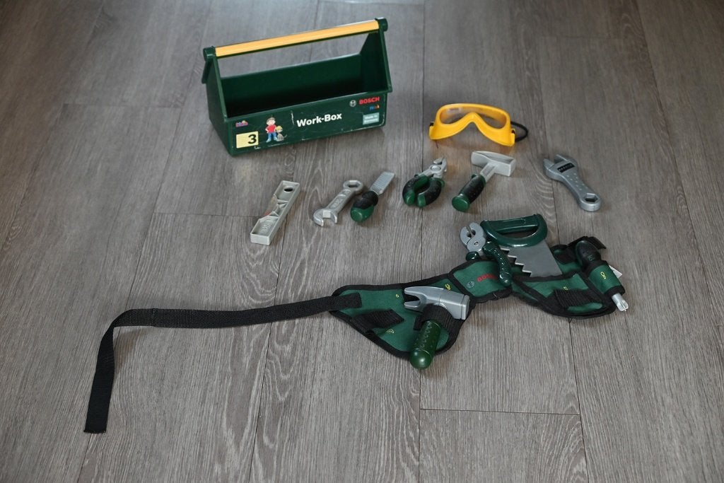 Speelgoedgereedschap, inclusief riem, veiligheidsbril, kist, Ophalen of Verzenden, Gebruikt, Bouwen