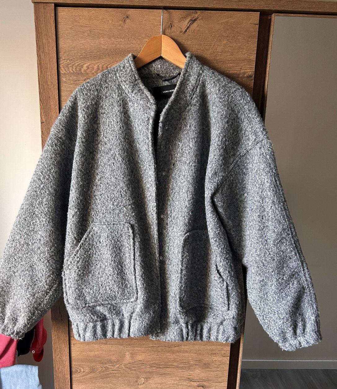 Vilt Vero Moda grijs vest/jasje, gevoerd maat L, Ophalen of Verzenden, Zo goed als nieuw, Maat 42/44 (L), Grijs