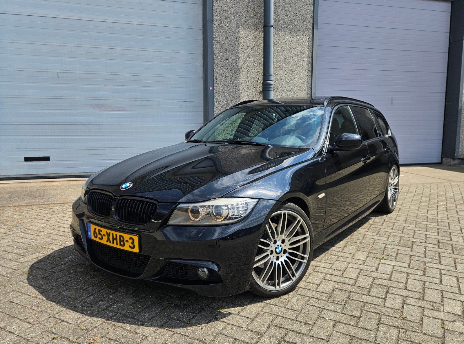 3-serie Touring 325i 3.0 LCI M Sport Edition, Auto's, BMW, 745 kg, Achterwielaandrijving, Navigatiesysteem, Zwart
