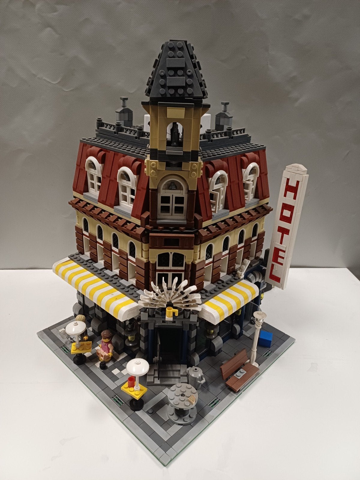 Lepin Streetview Hotel Bouwset met Verlichting, Ophalen, Gebruikt, Overige merken