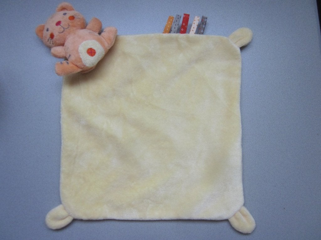 Geel zacht pluche knuffeldoek met oranje poes( Dikkie Dik?), Kinderen en Baby's, Overige merken, Ophalen of Verzenden, Zo goed als nieuw