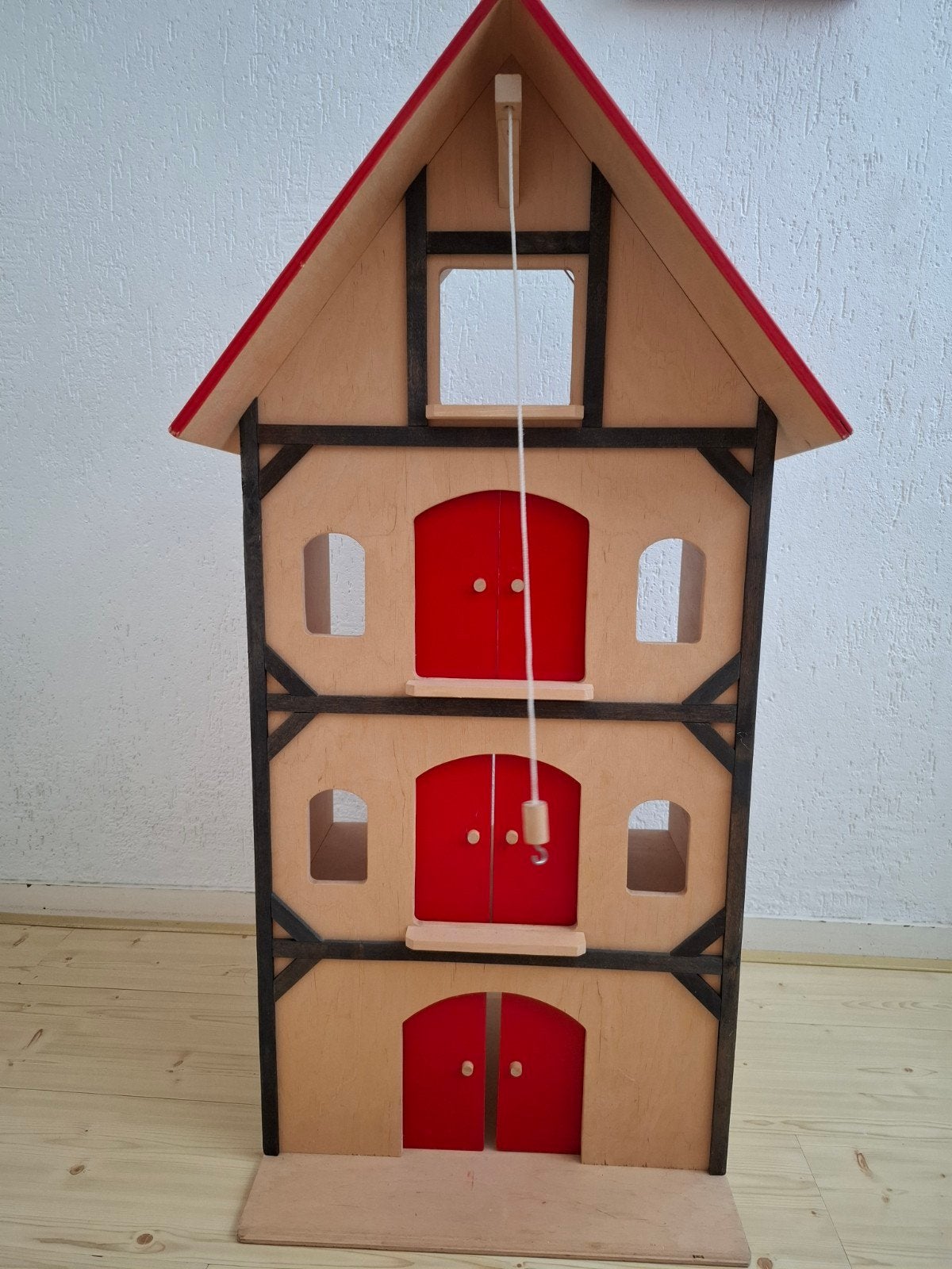 te koop: houten (poppen)huis, Ophalen, Gebruikt, Poppenhuis