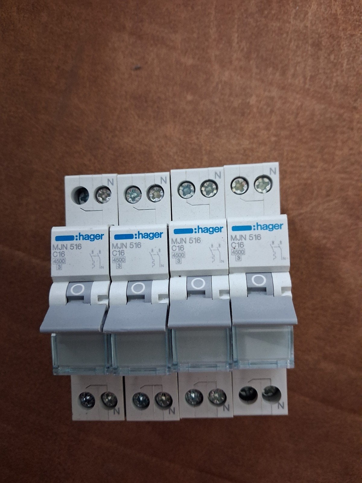 4 Hager C16A Installatieautomaten - MJN 516, Ophalen of Verzenden, Overige typen