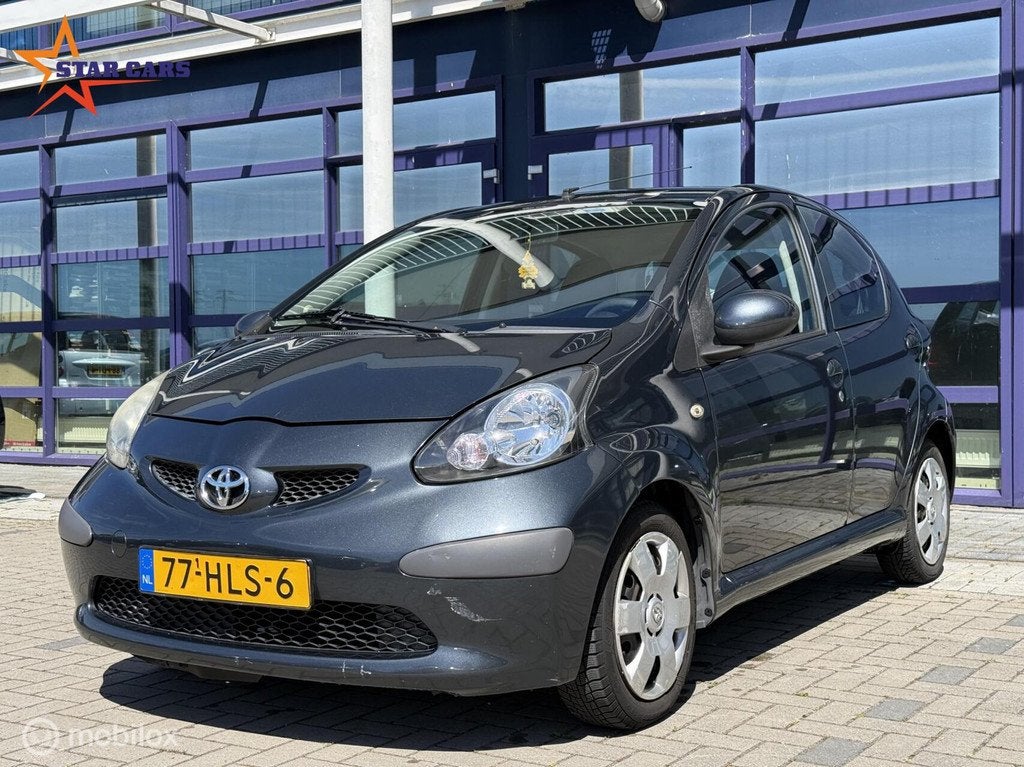 Toyota Aygo 1.0-12V Comfort| Airco| APK| Elek Pakket, Voorwielaandrijving, Gebruikt, 4 stoelen, 68 pk