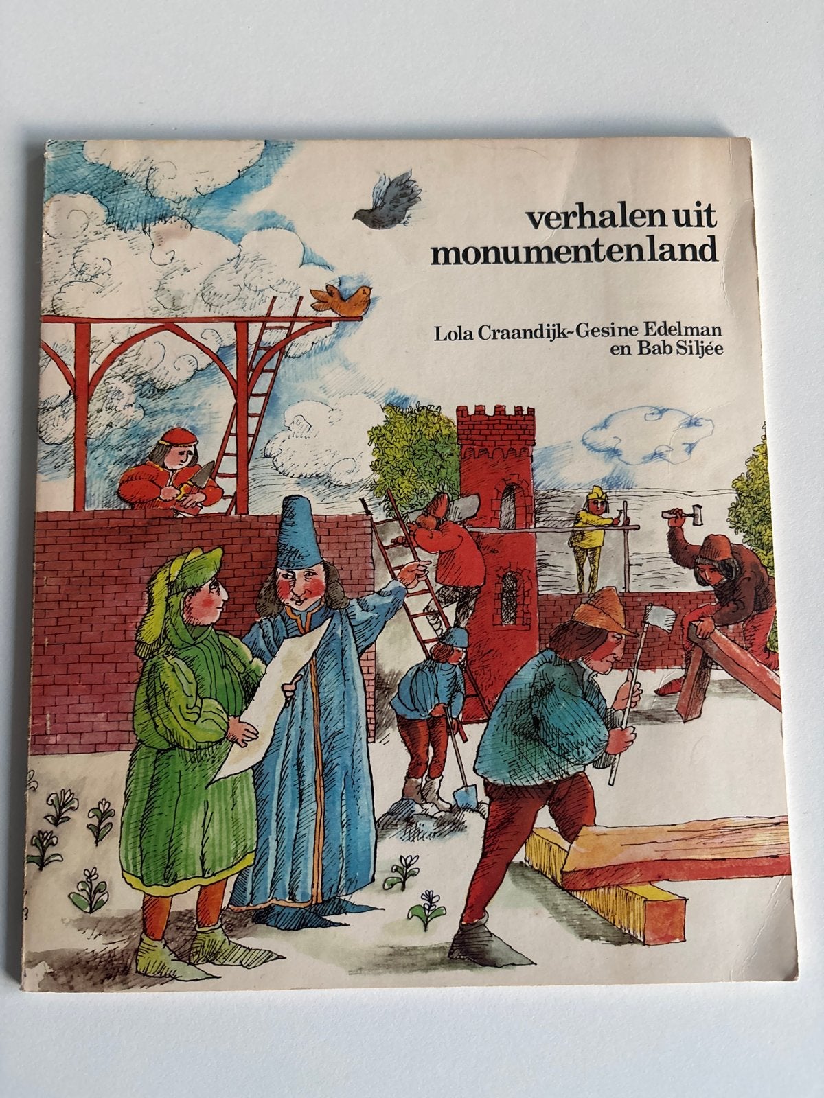 Verhalen uit Monumentenland - Educatief Kinderboek 1975, Boeken, Ophalen of Verzenden, Gelezen, Non-fictie