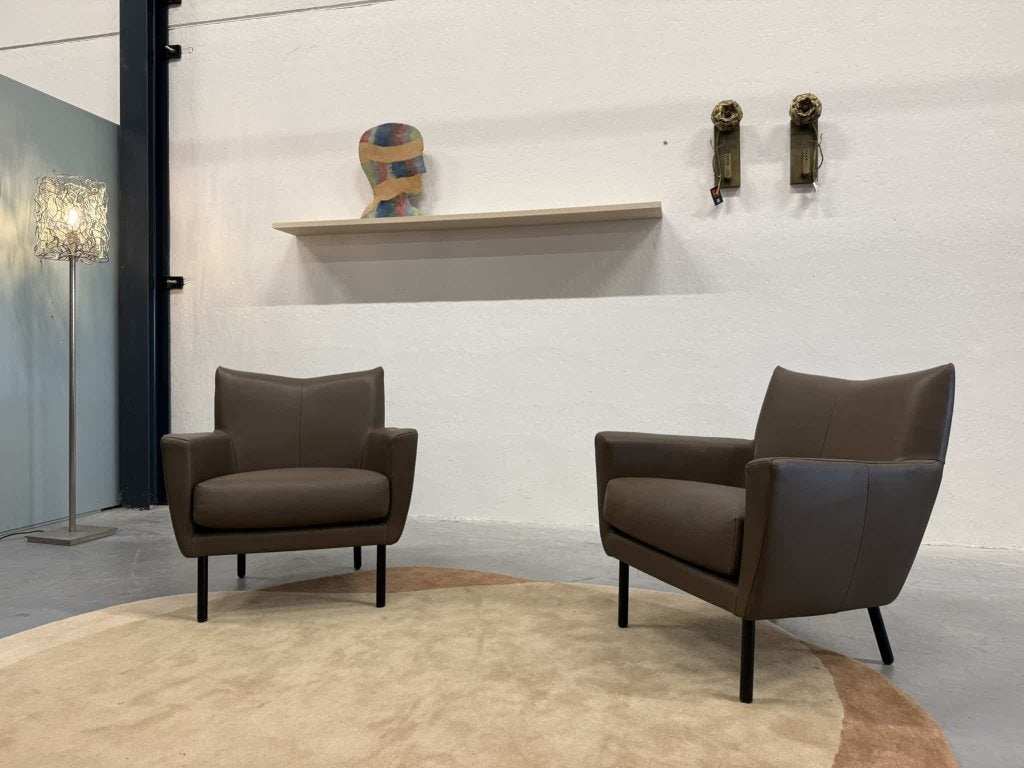 2 Nieuw Design on Stock Toma Fauteuil Cera Clay Stoel Leer