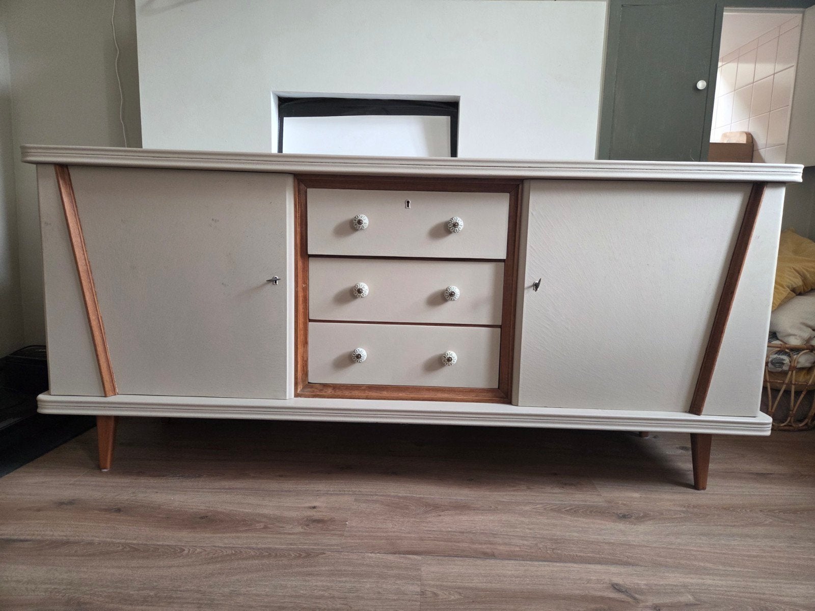 Vintage Dressoir met Lades en Deuren - Jaren '60 Stijl, Huis en Inrichting, Ophalen, Gebruikt, 150 tot 200 cm, Met lade(s)