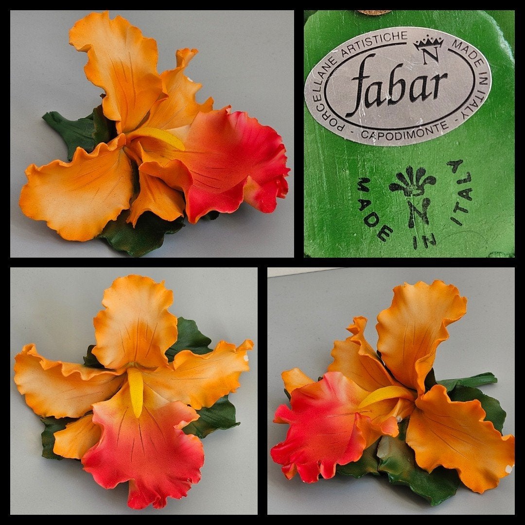 Italië,  Capodimonte porselein, porseleinen bloem., Ophalen of Verzenden
