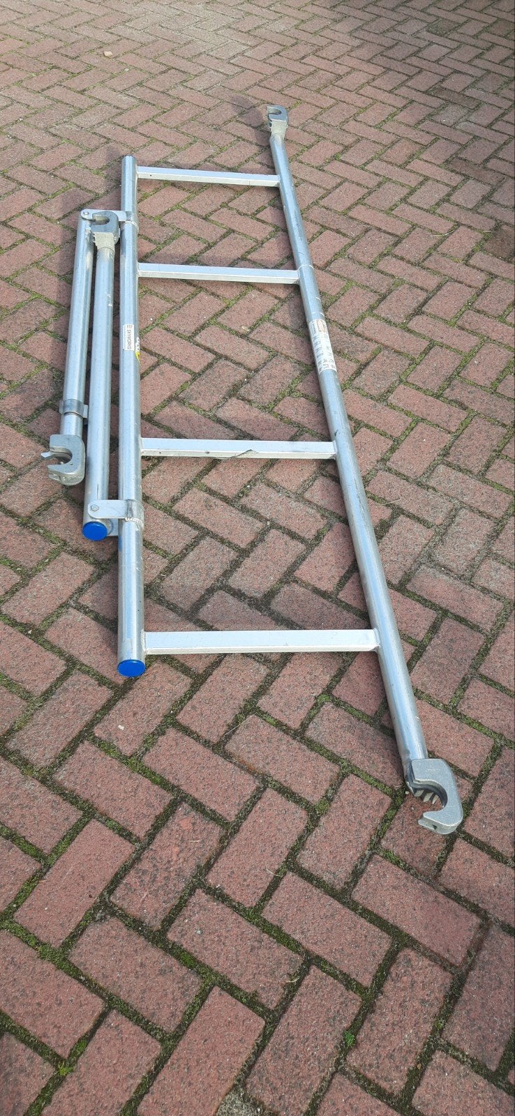 Te koop 4x nette  voorloopleuningen skyworks, Ophalen, Zo goed als nieuw, Overige typen, Minder dan 2 meter