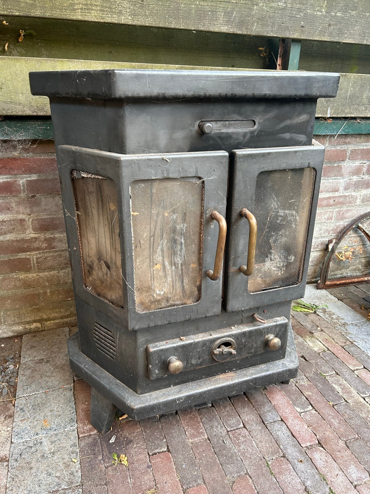 Antieke Houtkachel - Vrijstaand, Gietijzer, Ophalen, Gebruikt, Houtkachel, Vrijstaand