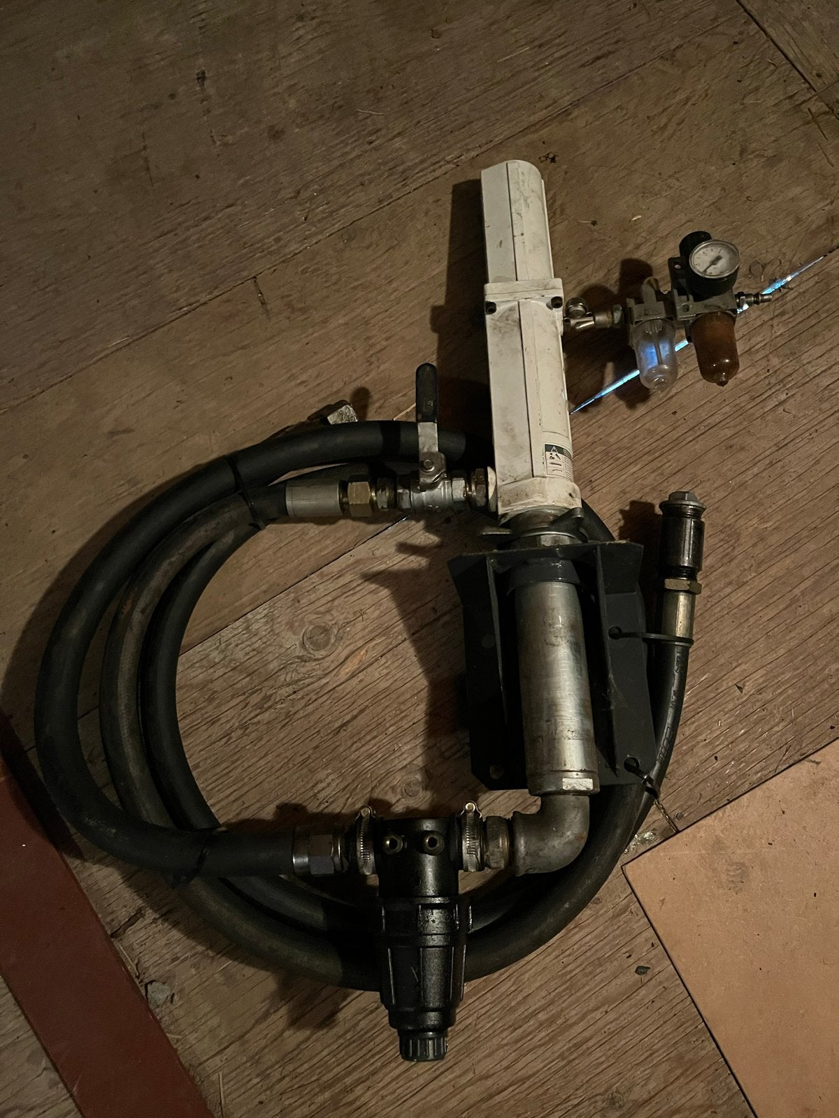 Pneumatische oliepomp met slangen - Dump Master 2, Ophalen, Gebruikt