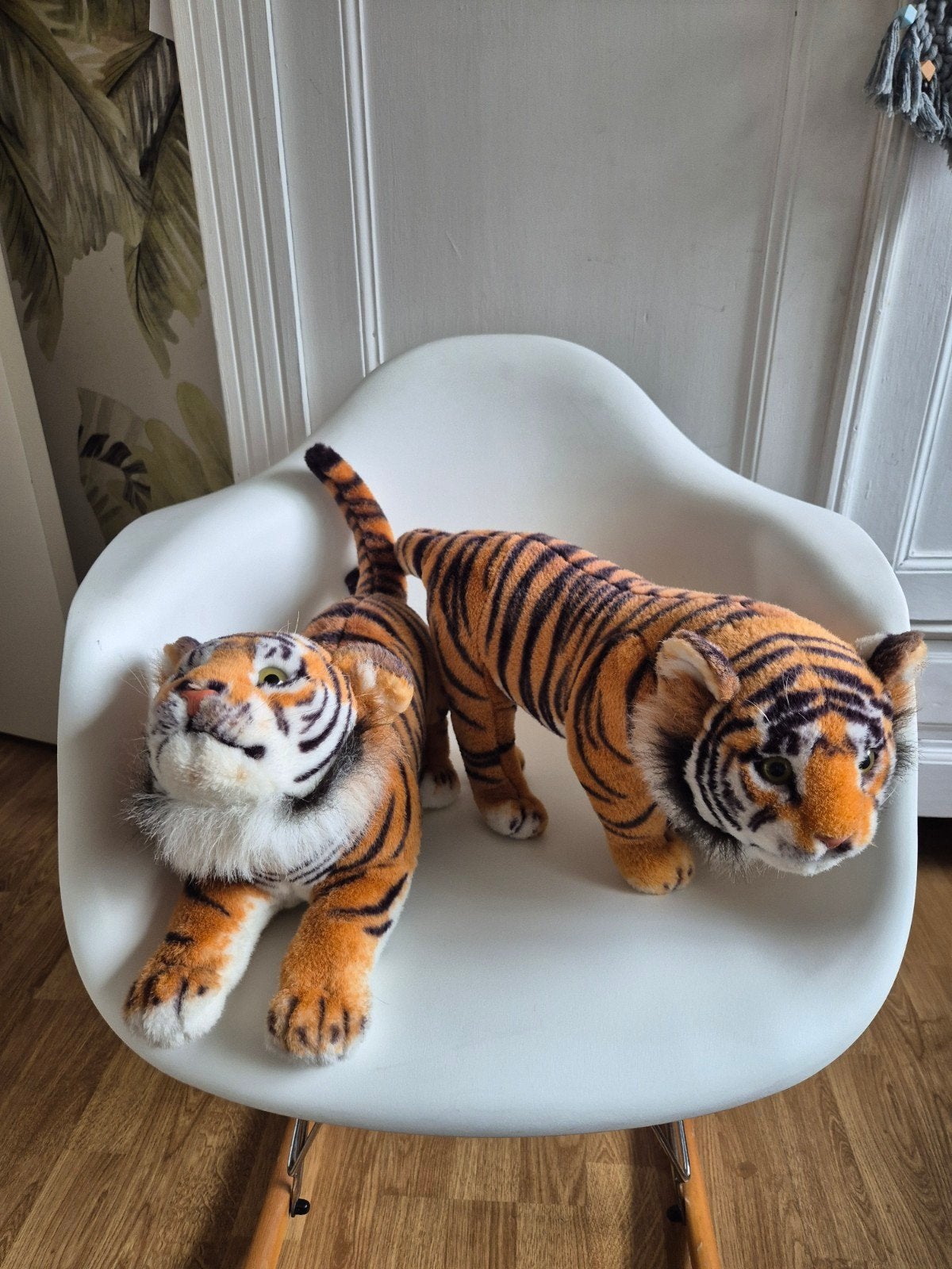 2 Grote Decoratieve Tijger Knuffels, Oranje, Ophalen of Verzenden, Zo goed als nieuw, Middelgroot (20 tot 80 cm)
