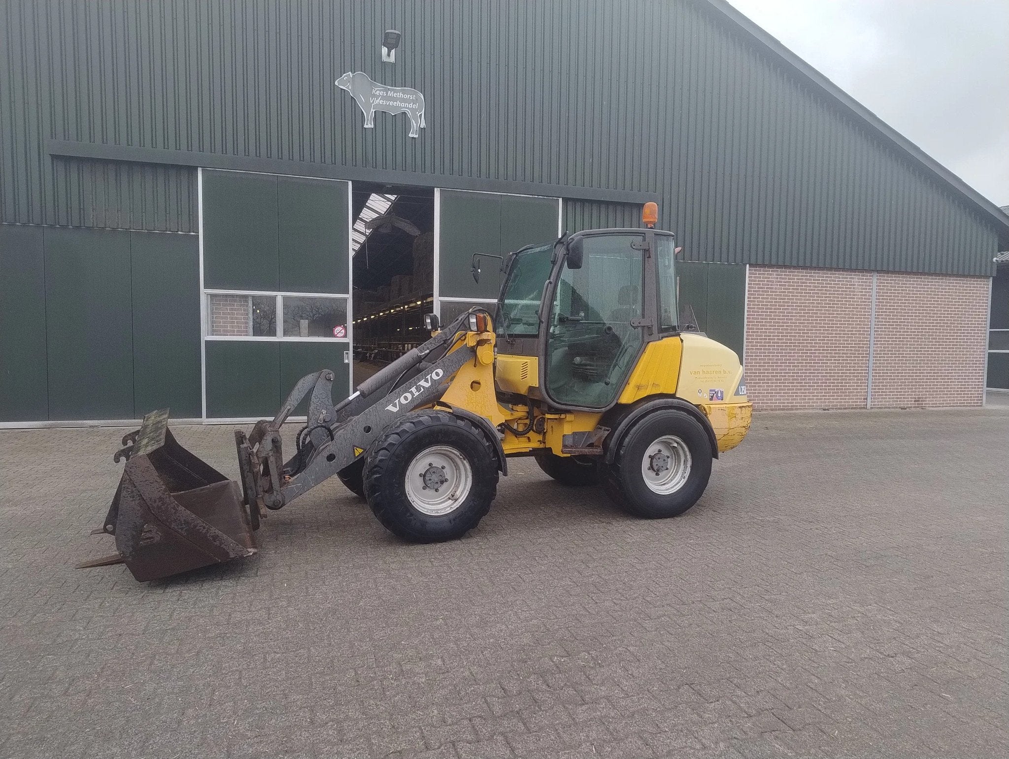 Volvo L25b Shovel (bj 2006), Zakelijke goederen, Jan Methorst, Janmethorst.deglind@gmail.com, Schoonderbekerweg 2
3794 NB  De Glind