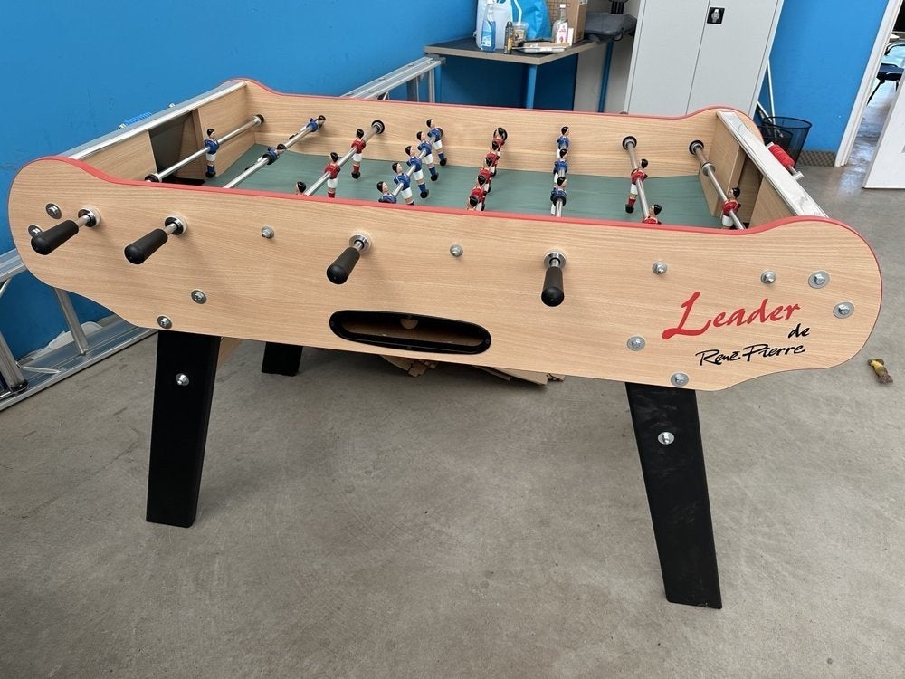René Pierre Leader voetbaltafel, Ophalen, Zo goed als nieuw