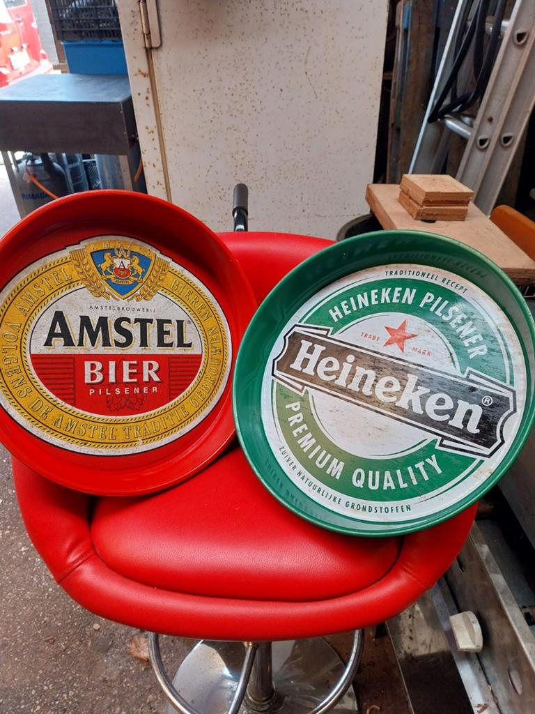 Vintage Amstel & Heineken Bier Dienbladen - Set van 2, Ophalen of Verzenden, Gebruikt, Gebruiksvoorwerp