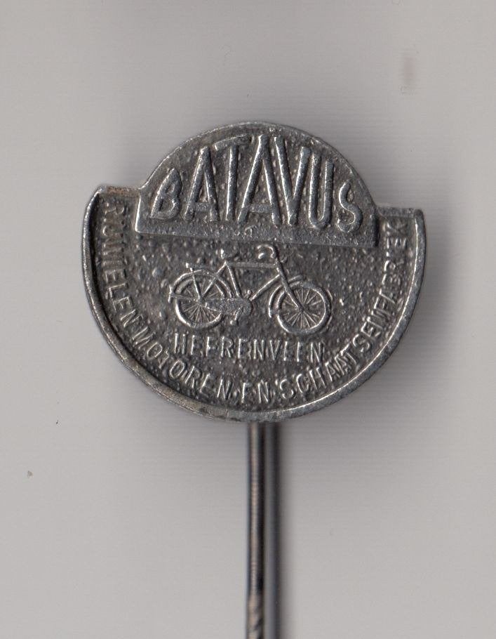 Batavus Rijwiel Schaats Fabriek Heerenveen Fiets speldje, Verzamelen, Speldjes, Pins en Buttons, Gebruikt, Verzenden, Transport